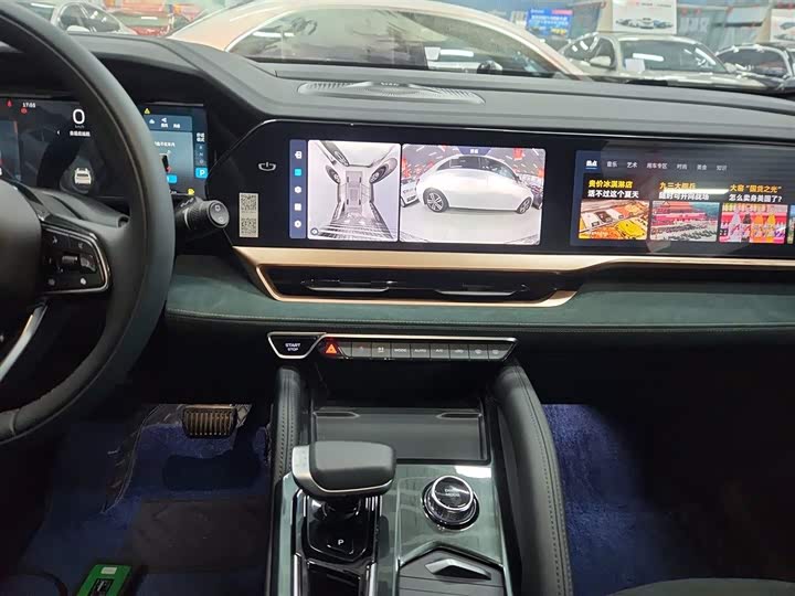 Фото 13 - Geely Monjaro