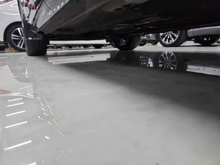 Фото 22 - Geely Monjaro