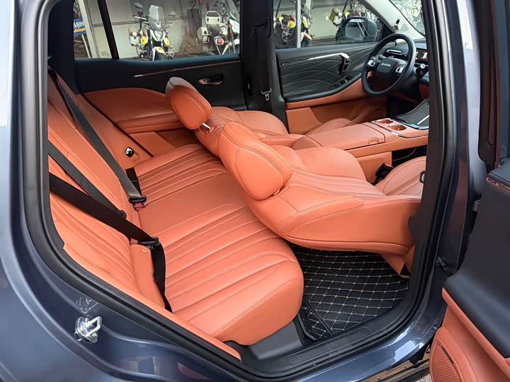 Фото 10 - GAC Aion V