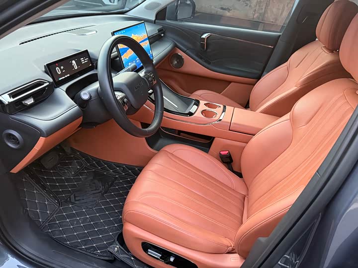 Фото 7 - GAC Aion V