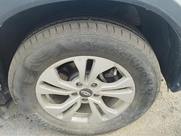 Фото 6 - Chery Tiggo 5x