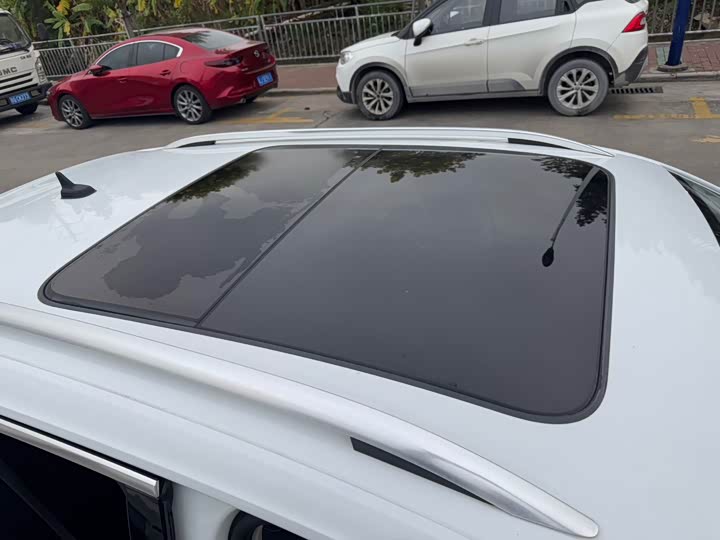 Фото 20 - Volkswagen T-Roc