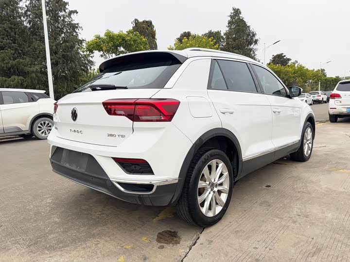 Фото 4 - Volkswagen T-Roc