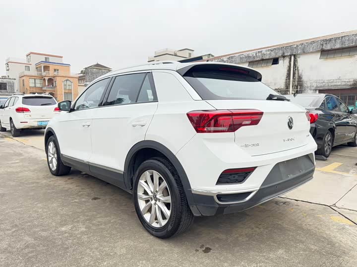 Фото 6 - Volkswagen T-Roc