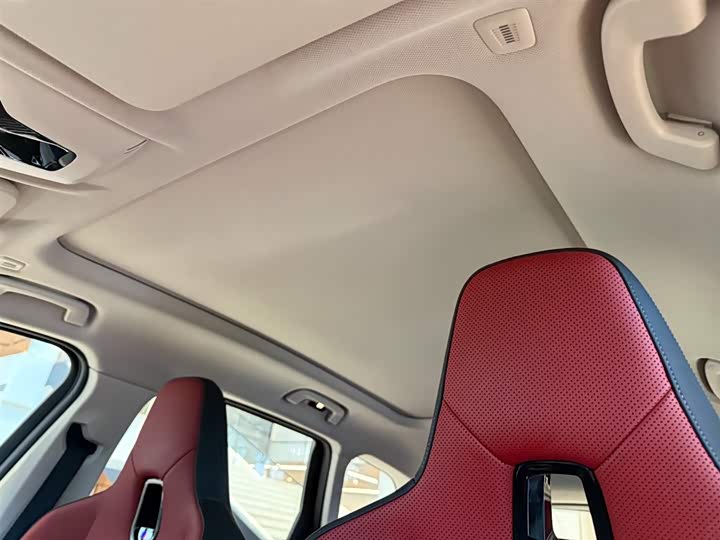 Фото 11 - BMW X1