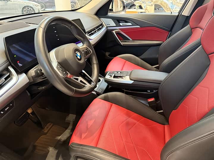 Фото 16 - BMW X1