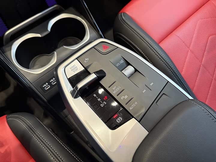 Фото 17 - BMW X1