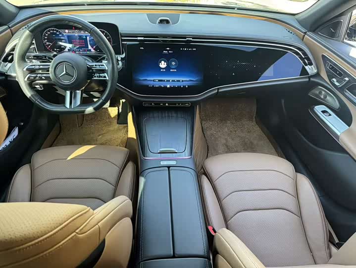 Фото 8 - Mercedes-Benz E-Class