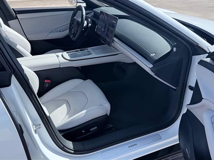 Фото 16 - Xiaomi SU7