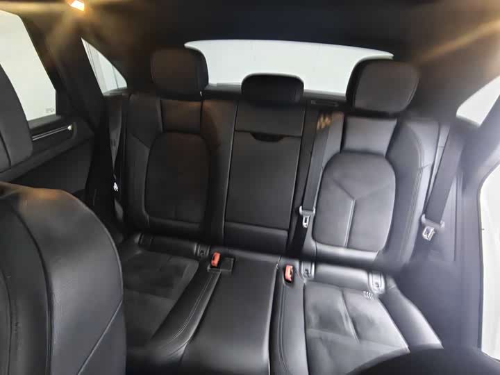 Фото 17 - Porsche Macan