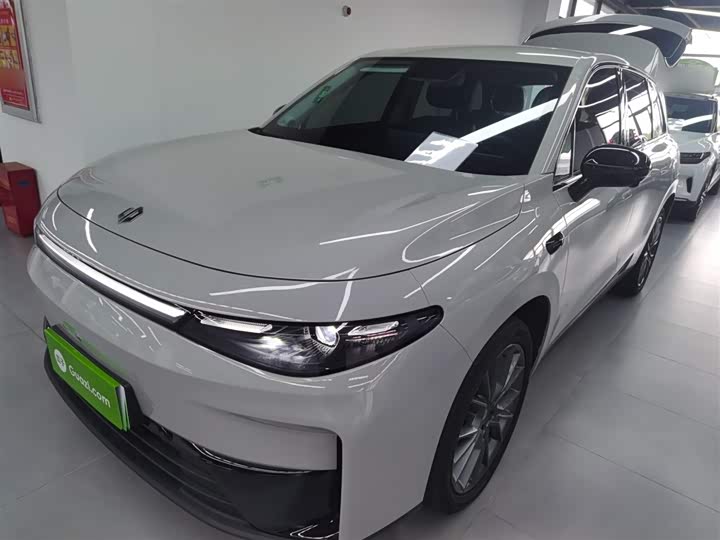 Фото 1 - Leapmotor C10