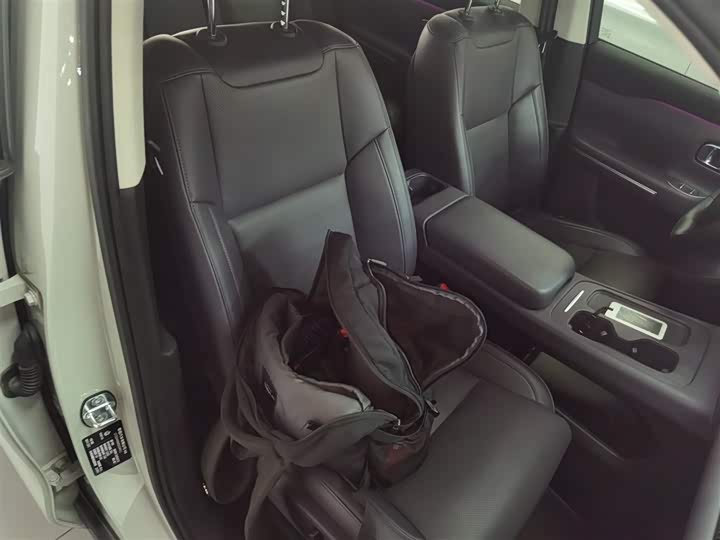 Фото 25 - Leapmotor C10