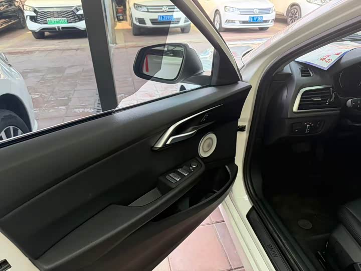 Фото 4 - BMW 1 Series