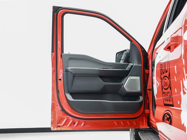 Фото 14 - Ford F-150 Raptor