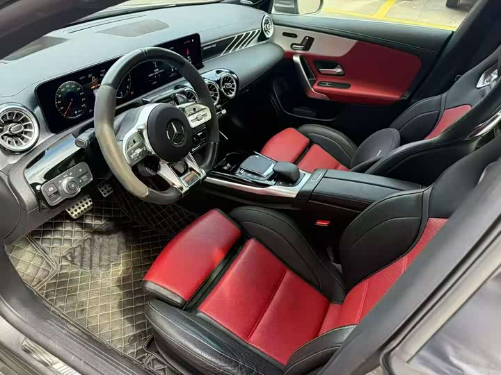 Фото 2 - Mercedes-Benz CLA-Class AMG