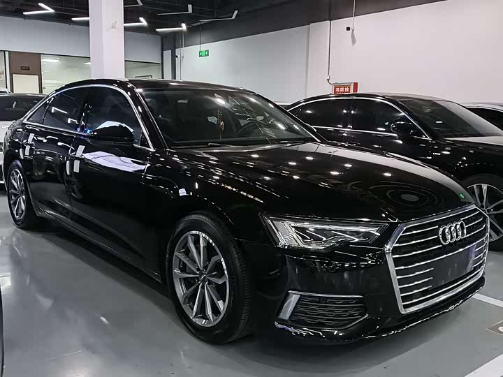 Фото 3 - Audi A6L