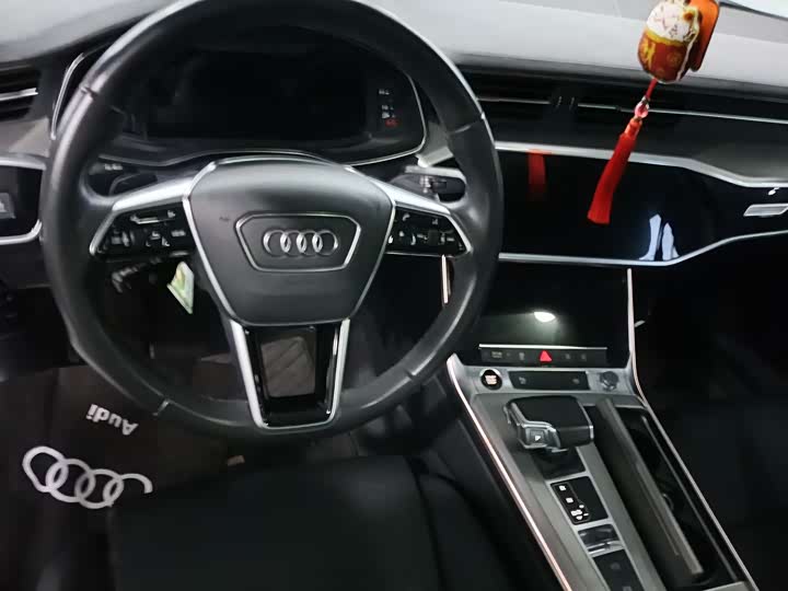 Фото 6 - Audi A6L
