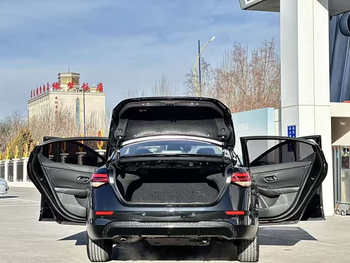 Фото 8 - Nissan Sylphy