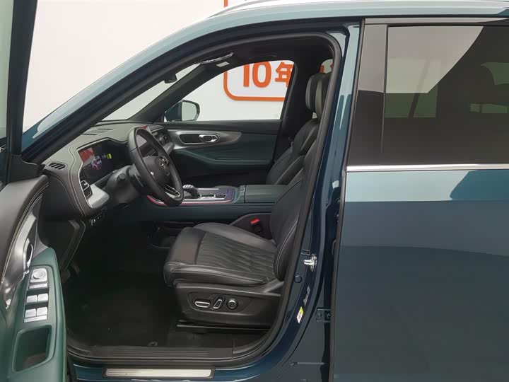 Фото 10 - GAC Trumpchi GS8