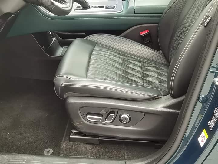 Фото 20 - GAC Trumpchi GS8