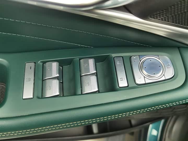 Фото 9 - GAC Trumpchi GS8