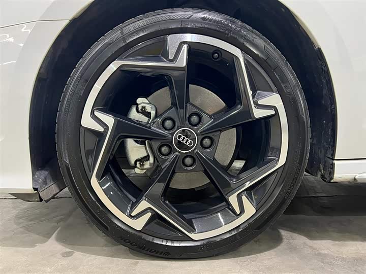 Фото 20 - Audi A3