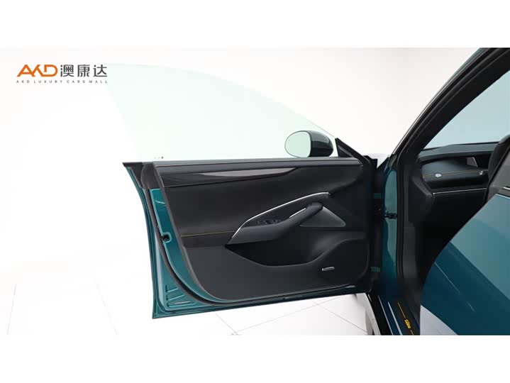 Фото 10 - Xiaomi SU7 Ultra