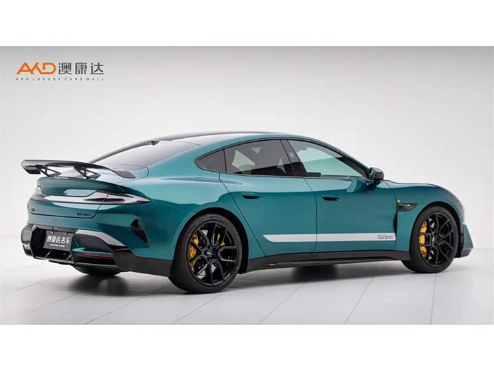 Фото 3 - Xiaomi SU7 Ultra