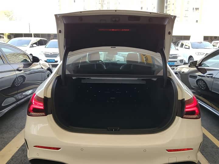 Фото 19 - Mercedes-Benz A-Class