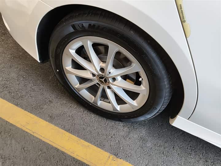 Фото 26 - Mercedes-Benz A-Class