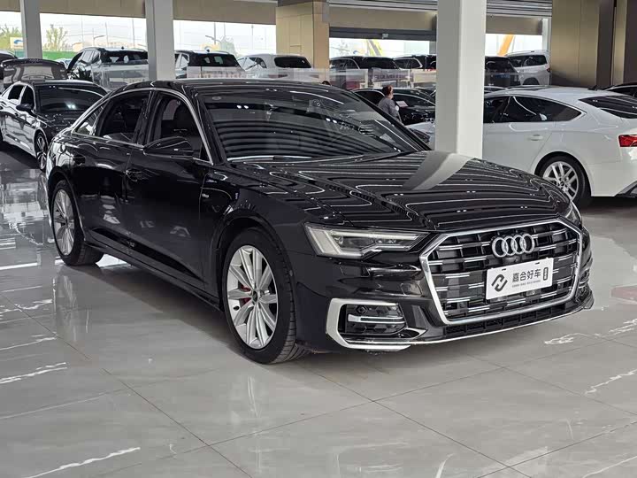 Фото 4 - Audi A6L