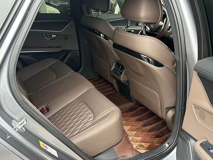 Фото 13 - BYD Han