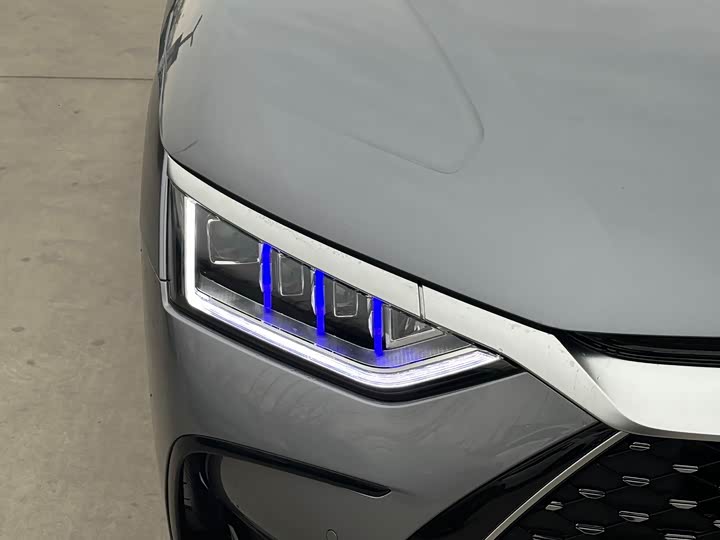 Фото 16 - BYD Han