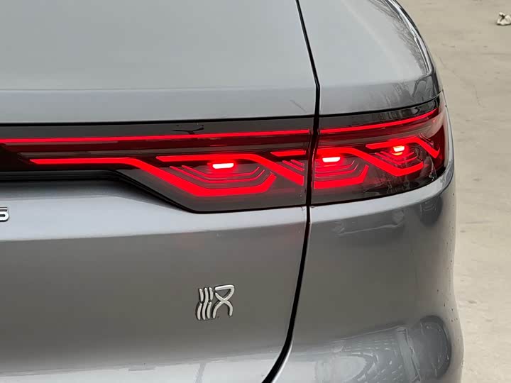 Фото 17 - BYD Han