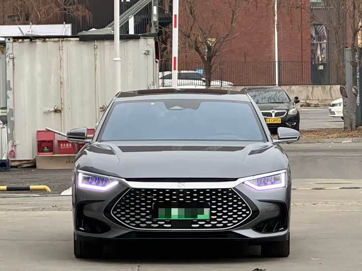 Фото 2 - BYD Han