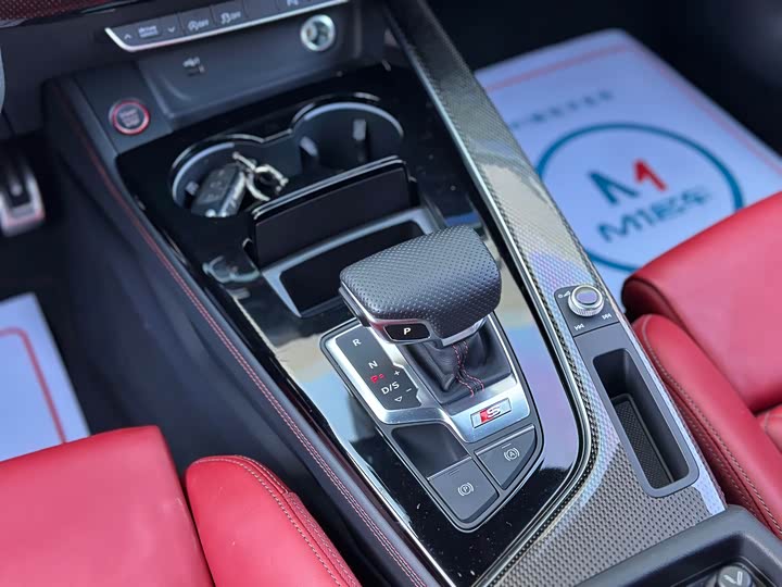 Фото 11 - Audi S4