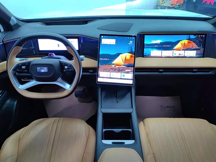 Фото 12 - Geely Galaxy L7