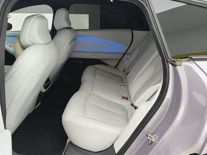 Фото 11 - XPeng F57