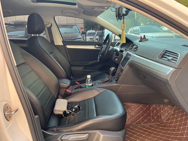 Фото 10 - Volkswagen Lamando L