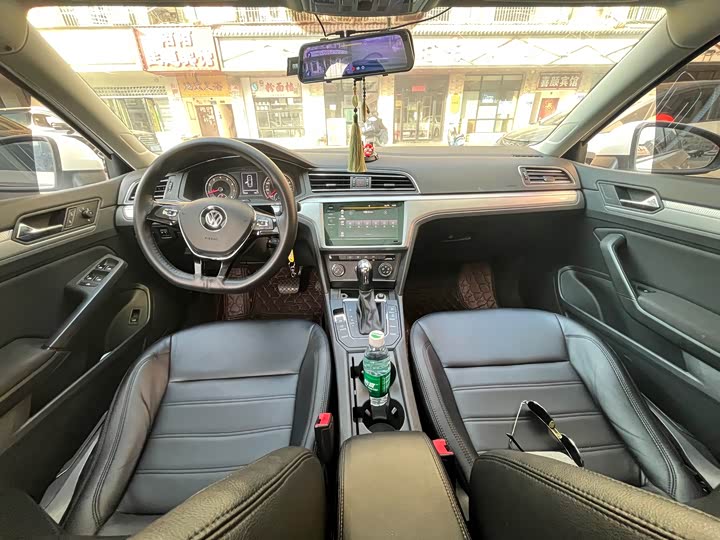 Фото 14 - Volkswagen Lamando L