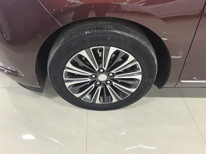 Фото 23 - Buick GL8 ES