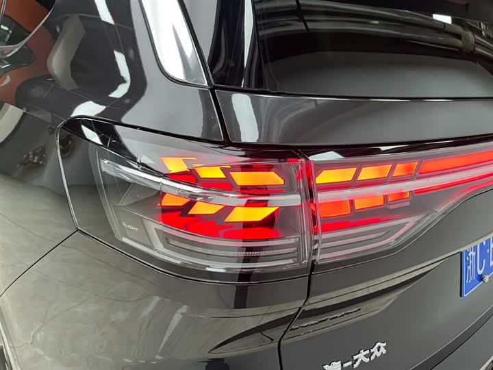 Фото 21 - Volkswagen Talagon