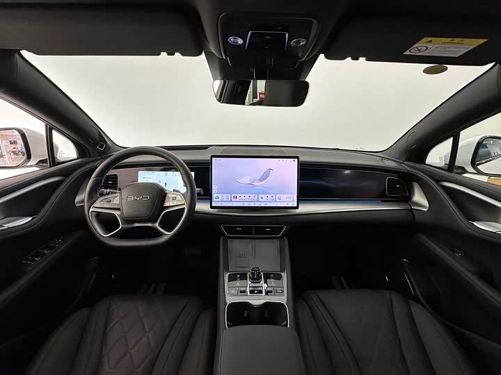 Фото 22 - BYD Sea Lion 07 EV