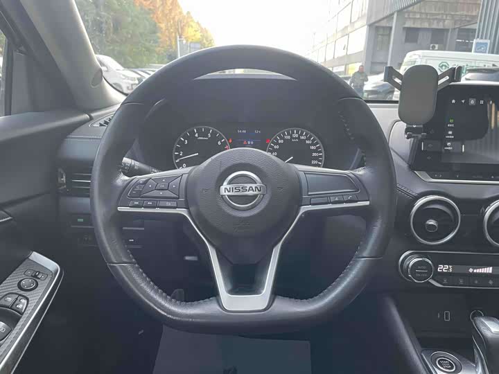 Фото 13 - Nissan Sylphy