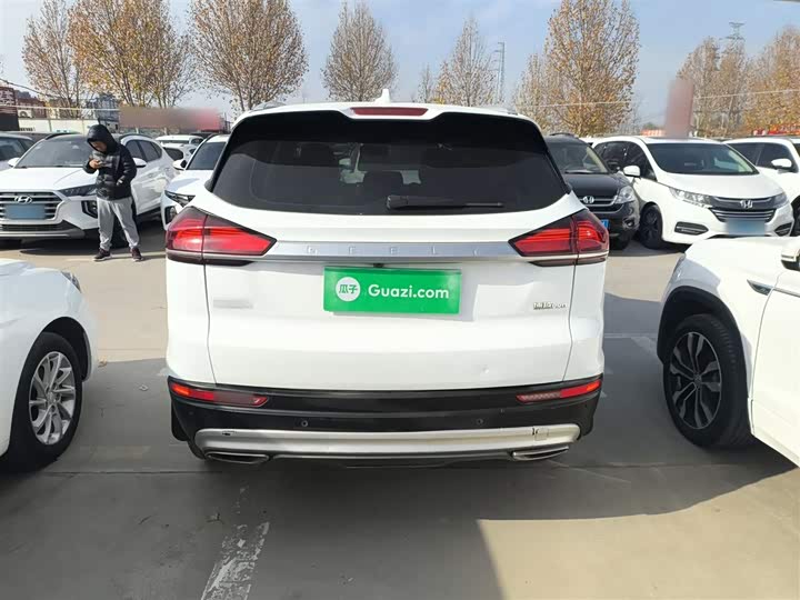 Фото 6 - Geely Atlas