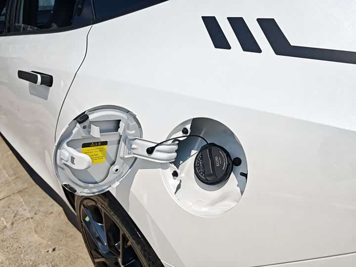 Фото 22 - Changan UNI-V