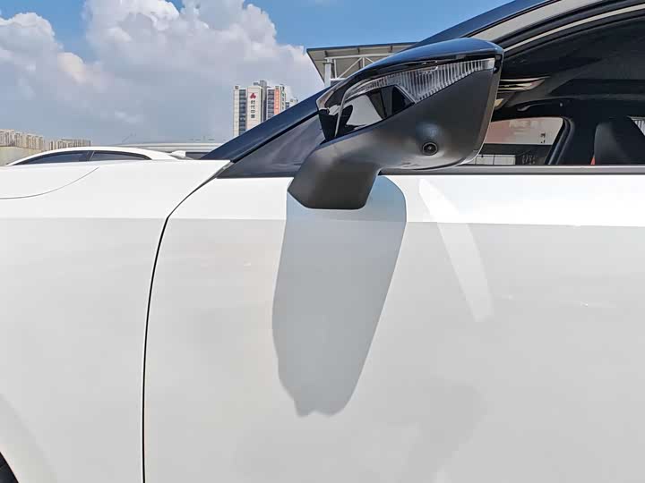 Фото 24 - Changan UNI-V