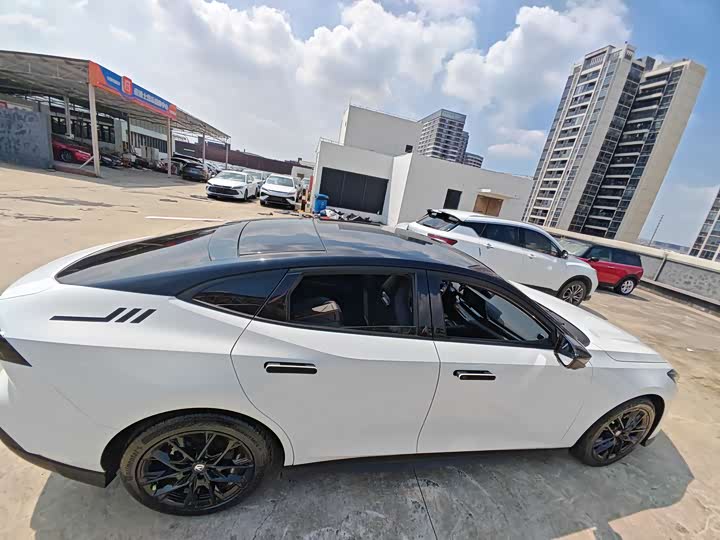 Фото 29 - Changan UNI-V