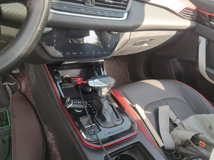 Фото 14 - Dongfeng Aeolus Yixuan GS