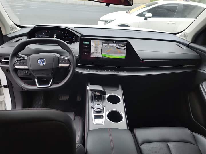 Фото 10 - Changan CS55 Plus